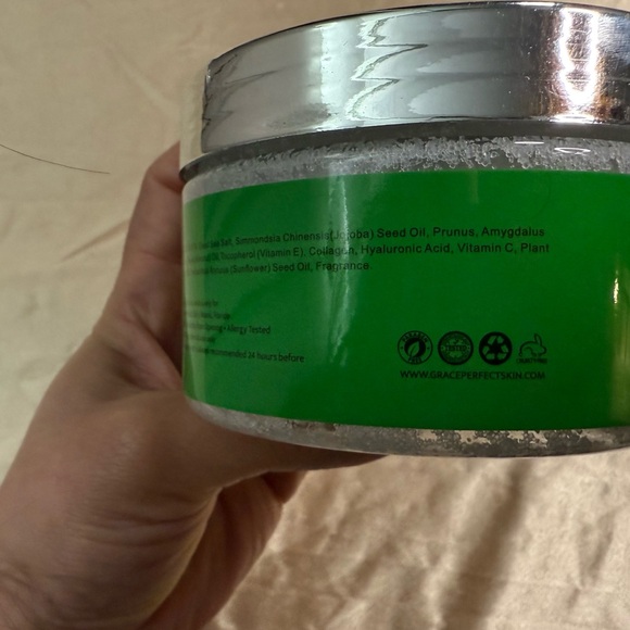 Grace Collagen Complex Salt Scrub and Body Butter - Picture 5 of 7